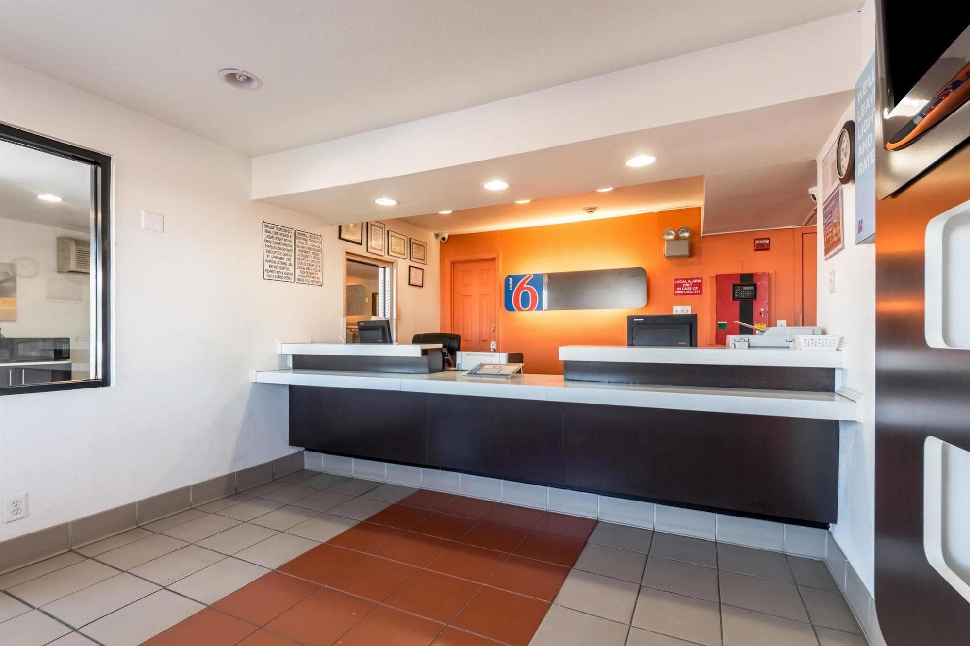 Motel 6-Garland, Tx - Dallas エクステリア 写真