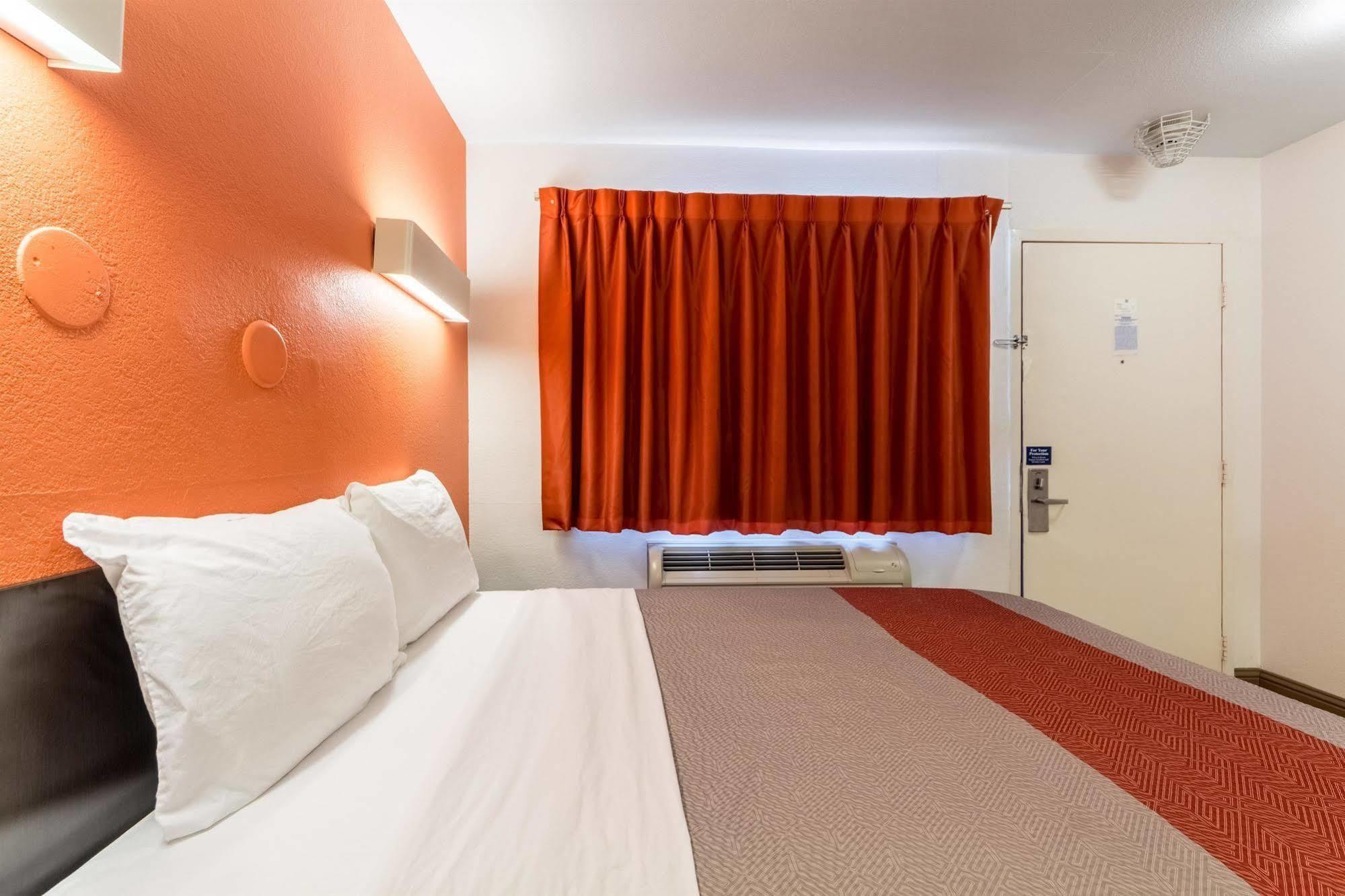 Motel 6-Garland, Tx - Dallas エクステリア 写真